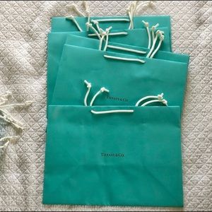 12 Tiffany & co bags